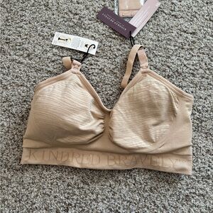 New- Kindred Bravely Sublime Hands-Free Pumping & Nursing Bra